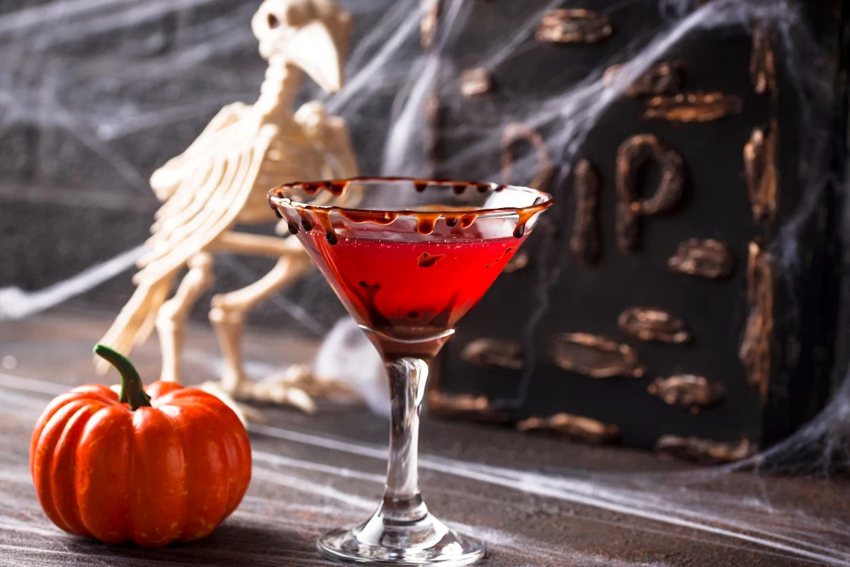 halloween martini with chocolate rim